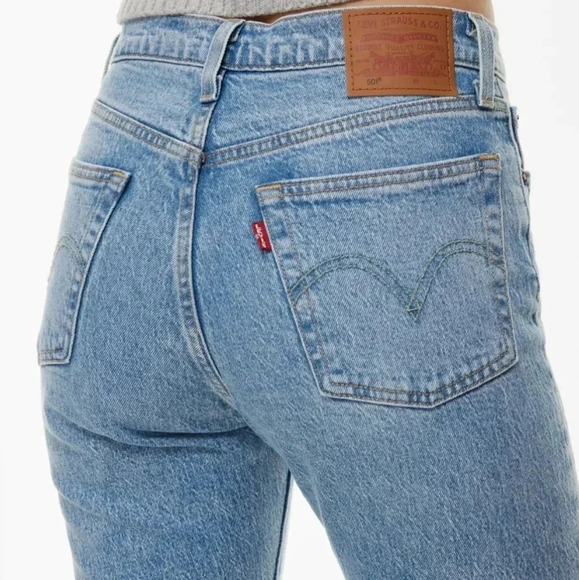 Levi's 501 Straight Leg Premium High Rise Crop Jeans in Montgomery Patched 26 - Picture 8 of 16